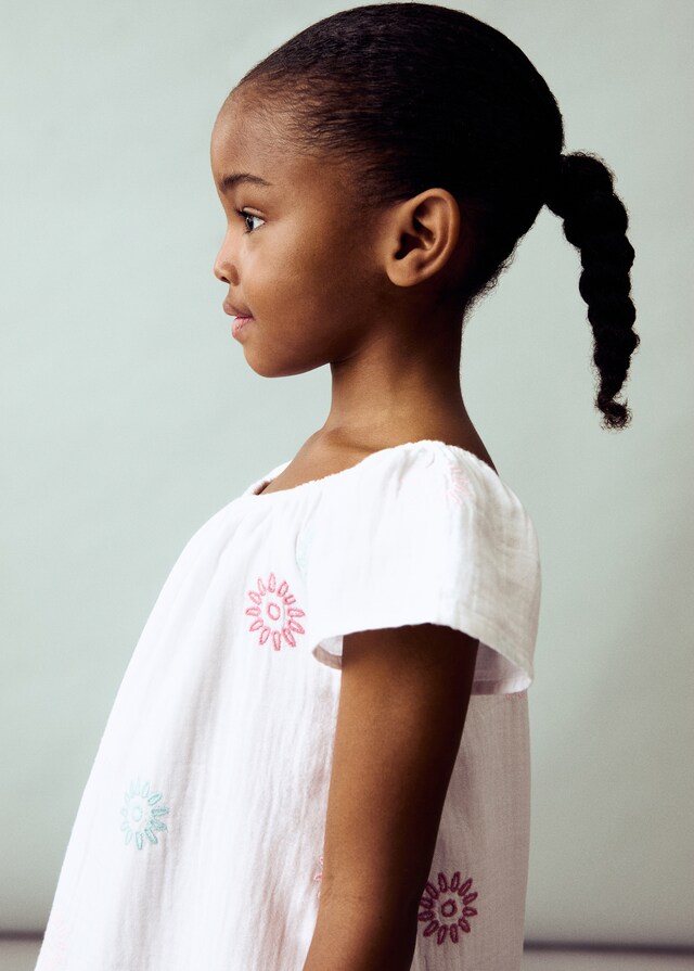 Mango Kleid Mit Gestickten Details