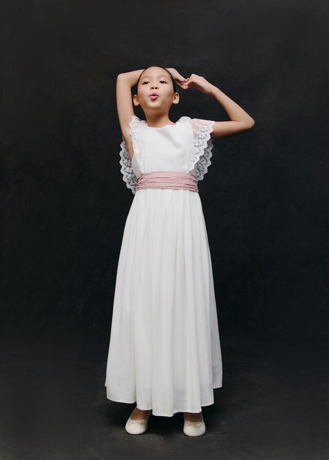 Mango Kleid mit gestickten Details