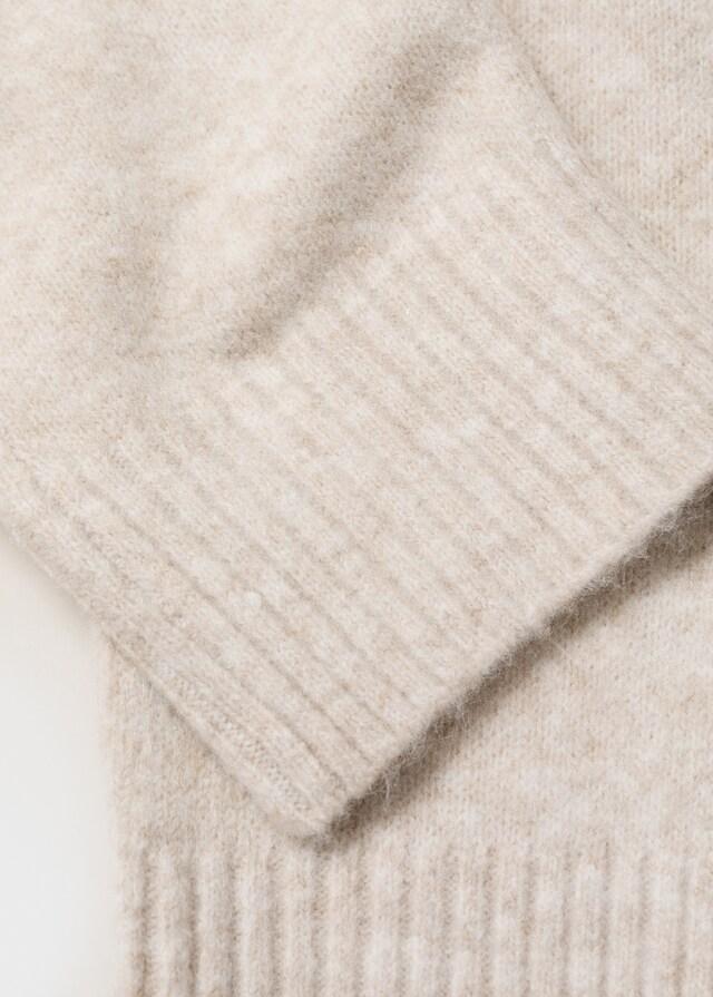 Mango Kurzer Strick-Cardigan