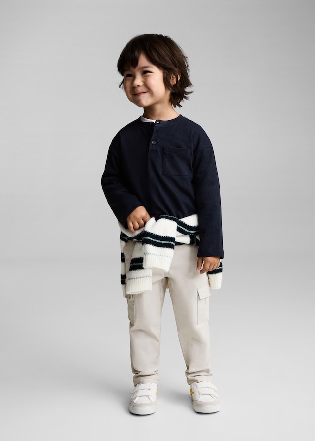 Mango Langärmliges T-Shirt Mit Knöpfen