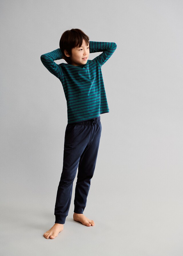 Mango Langer Pyjama mit Streifen