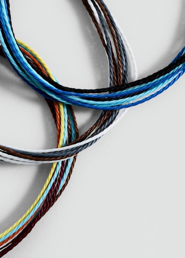 Mango Mehrreihiges Armband Mit Garn