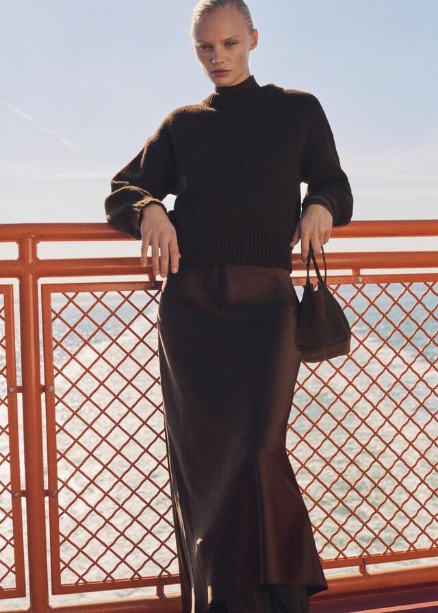 Mango Midirock mit Satin-Effekt