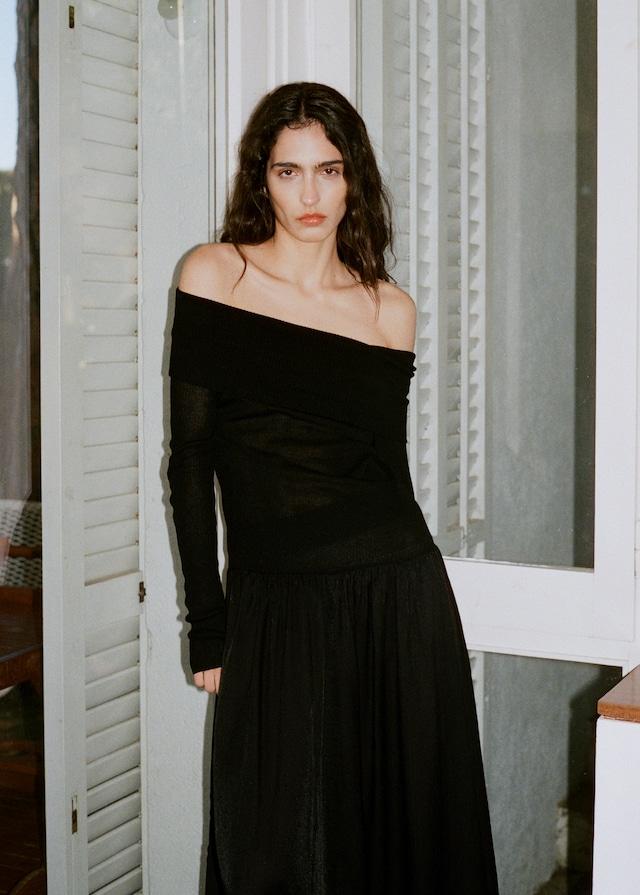 Mango Schulterfreies Kleid Aus Kombiniertem Stoff