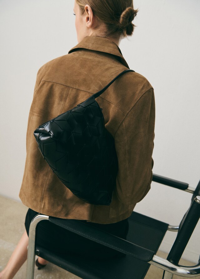 Mango Schultertasche aus Leder in Flecht-Optik