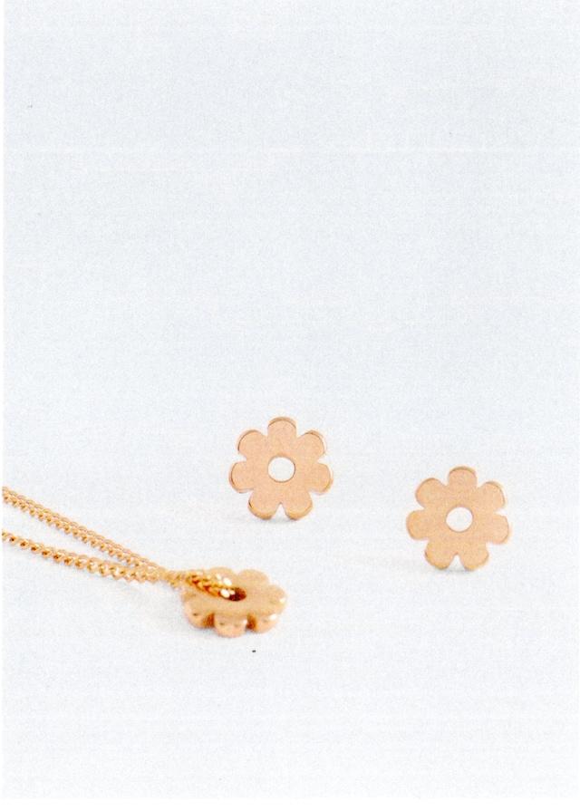 Mango Set Aus Halskette Und Ohrringen