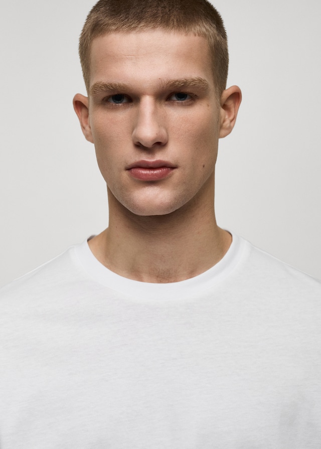 Mango Slim-Fit-T-Shirt Aus 100 % Baumwolle