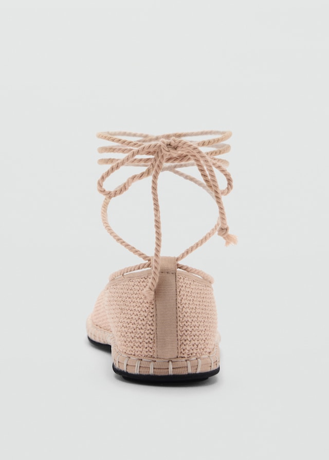 Mango Strick-Ballerina Mit Schnürsenkeldetails