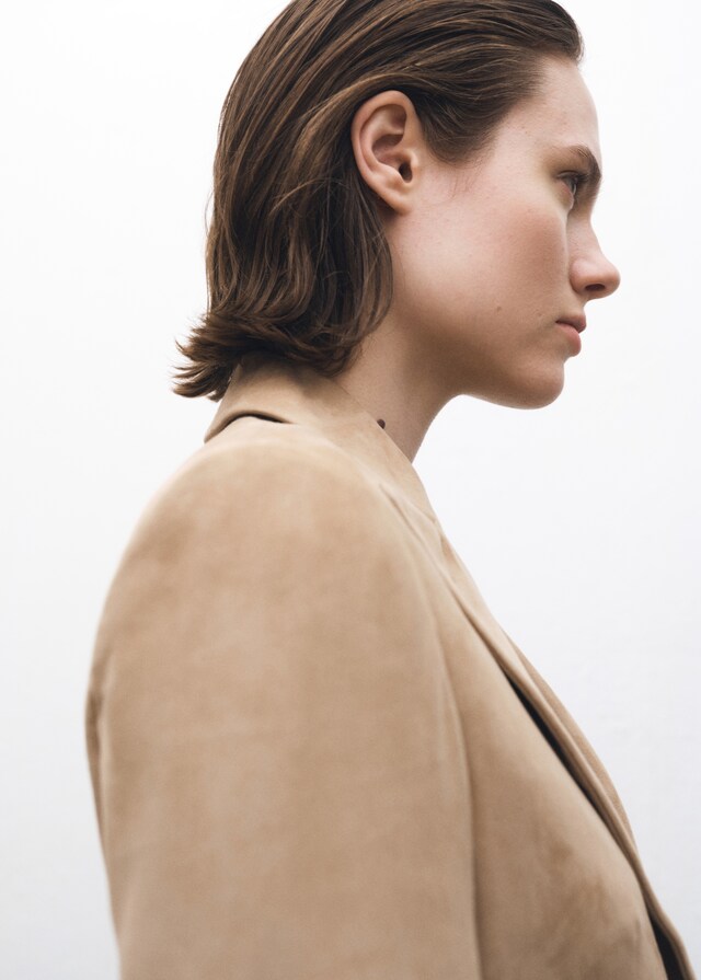 Mango Taillierter Wildleder-Blazer