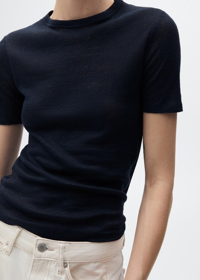 Mango Tailliertes Leinen-T-Shirt