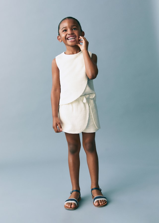 Mango Tweed-T-Shirt Tweed-Öffnung