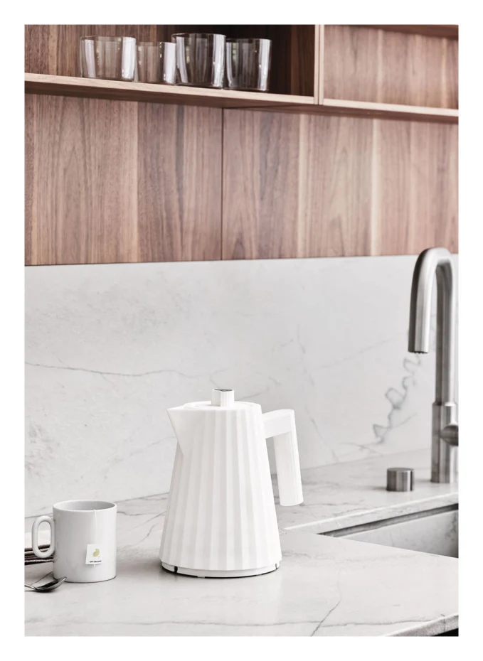 ALESSI ALESSI Elektrischer Wasserkocher PLISSÉVolumen: 1 L