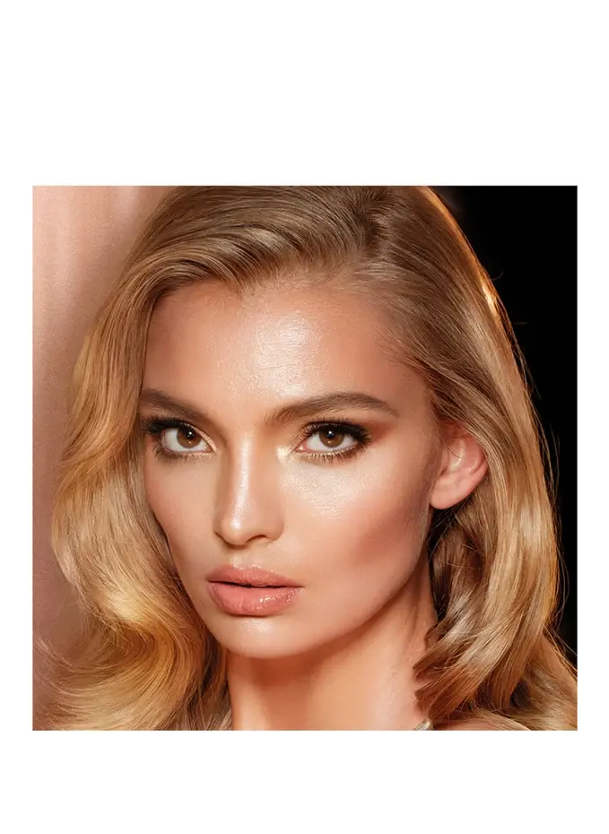 Charlotte Tilbury Charlotte Tilbury HOLLYWOOD FLAWLESS FILTERFoundation