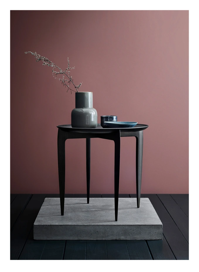 FRITZ HANSEN FRITZ HANSEN Beistelltisch TRAY TABLEHöhe: 42 Cm