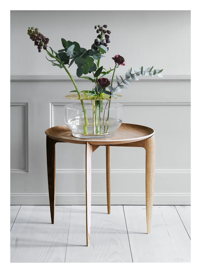 FRITZ HANSEN FRITZ HANSEN Beistelltisch TRAY TABLEHöhe: 42 Cm