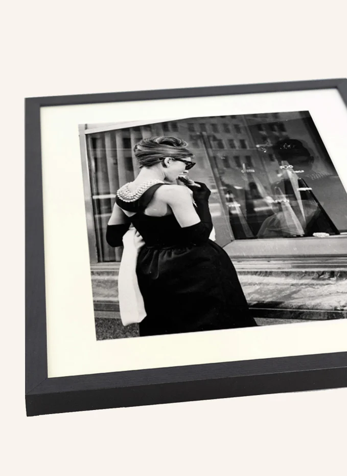 Liv Corday Liv Corday Wandbild FRÜHSTÜCK BEI TIFFANY Mit Rahmen