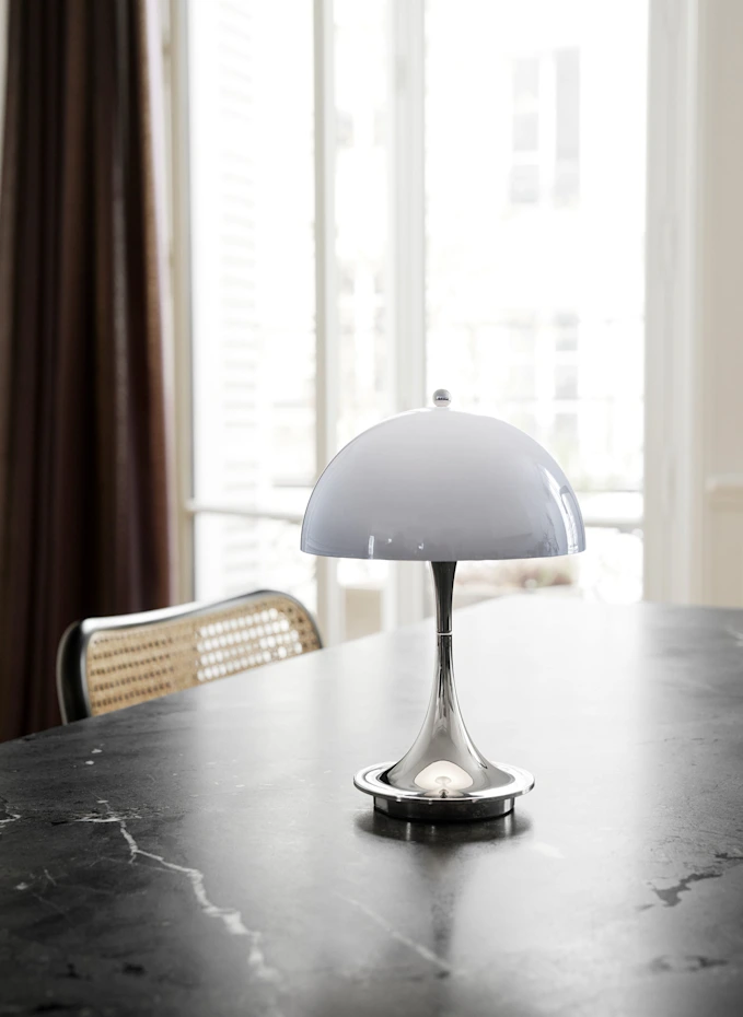 Louis Poulsen Louis Poulsen Tischleuchte 160 PORTABLEHöhe: 26 Cm