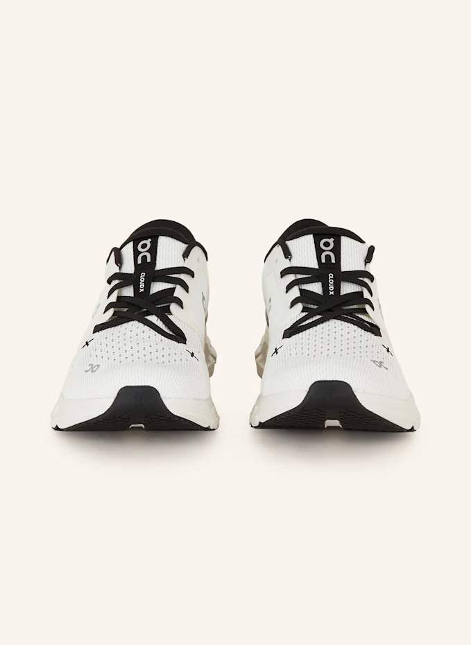 On On Fitnessschuhe CLOUD X 4