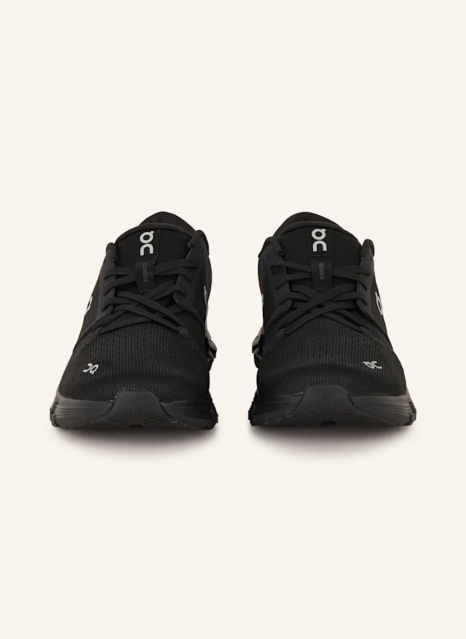 On On Fitnessschuhe CLOUD X 4