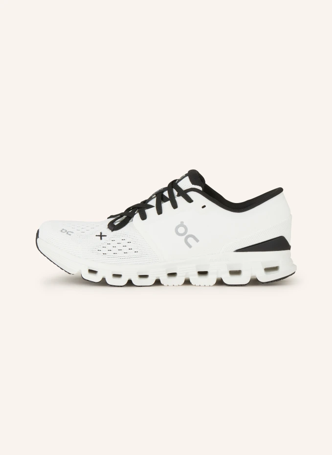 On On Fitnessschuhe CLOUD X 4