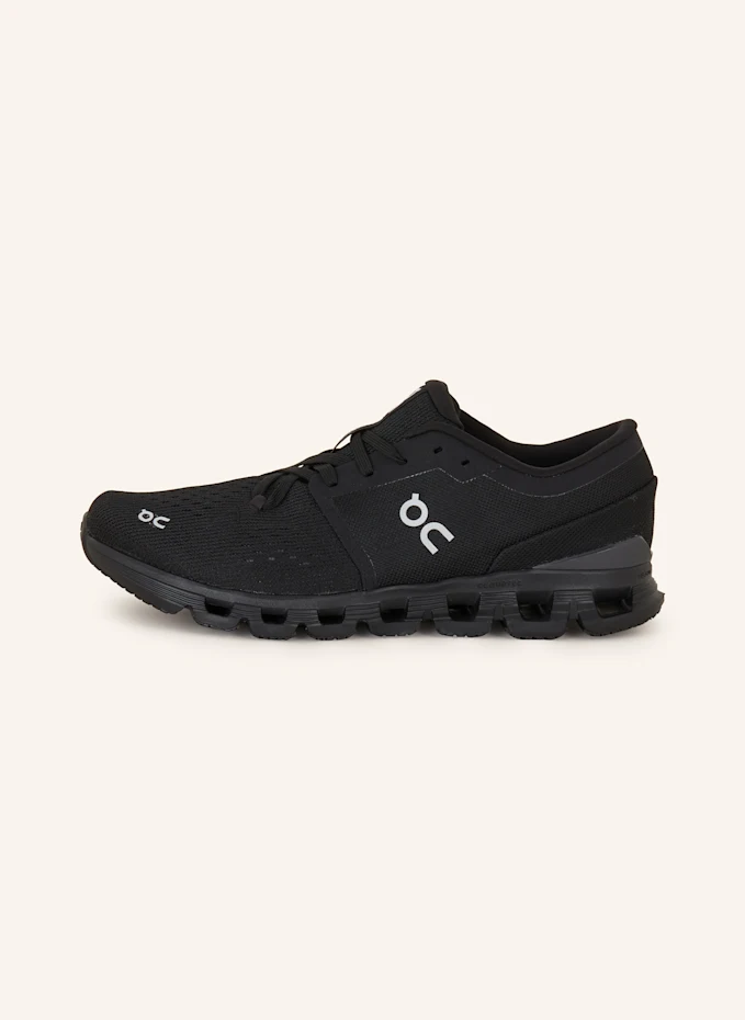 On On Fitnessschuhe CLOUD X 4