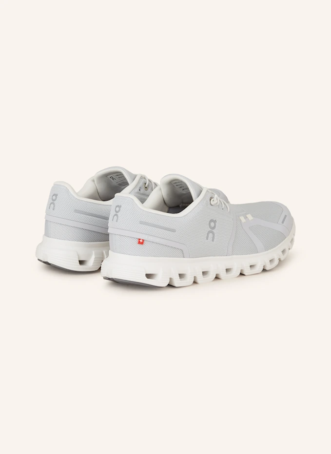 On On Sneaker CLOUD 6