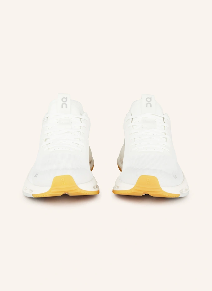 On On Sneaker CLOUDNOVA FORM 2