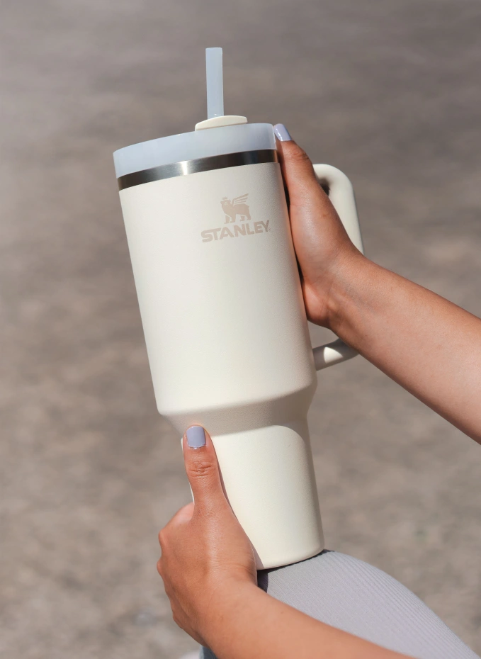 STANLEY STANLEY Thermobecher THE QUENCHER H2.0 FLOWSTATE™Volumen: 1 18 L