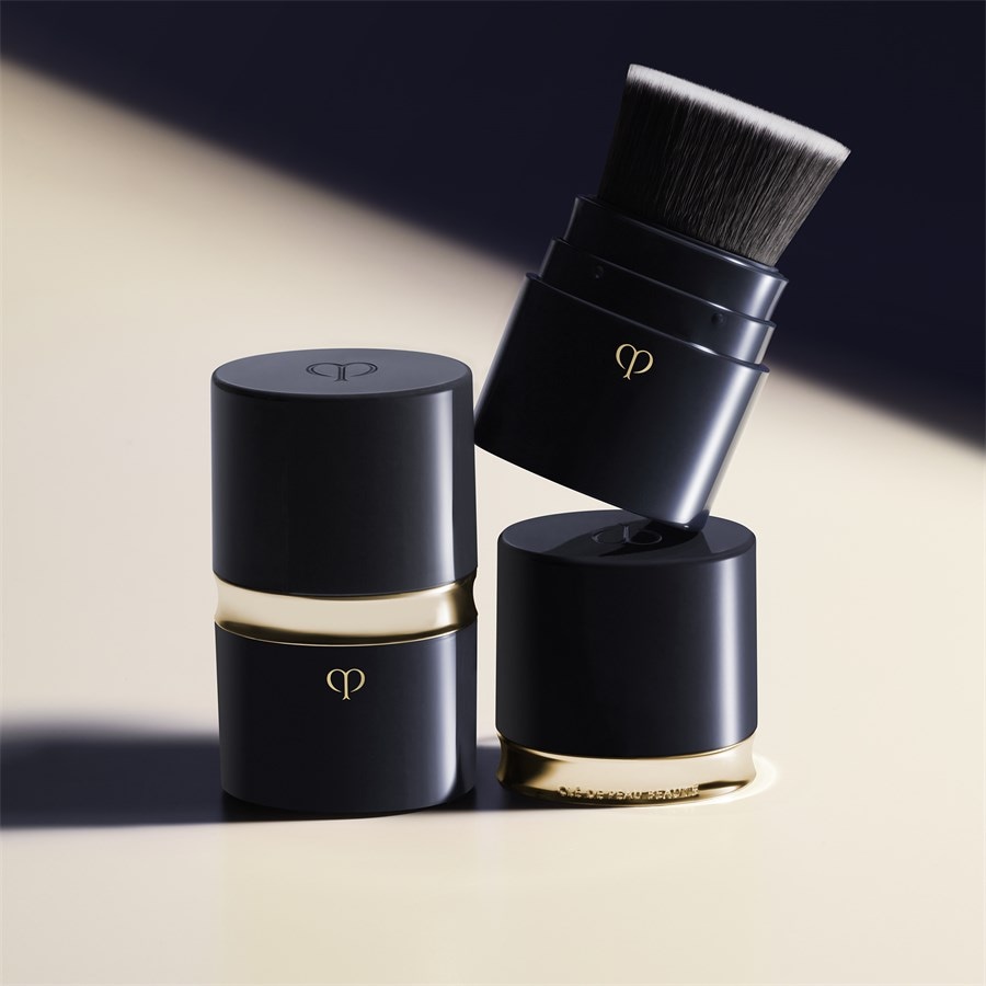 Accessoires Portable Brush Von Clé De Peau Beauté