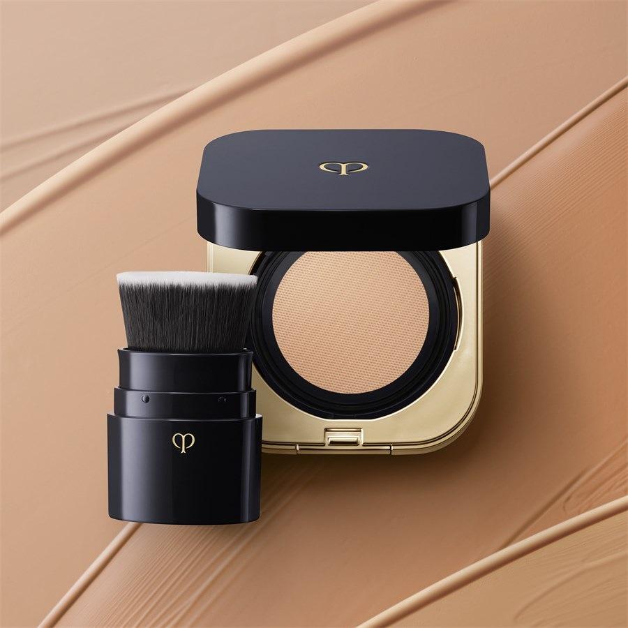 Accessoires Portable Brush Von Clé De Peau Beauté