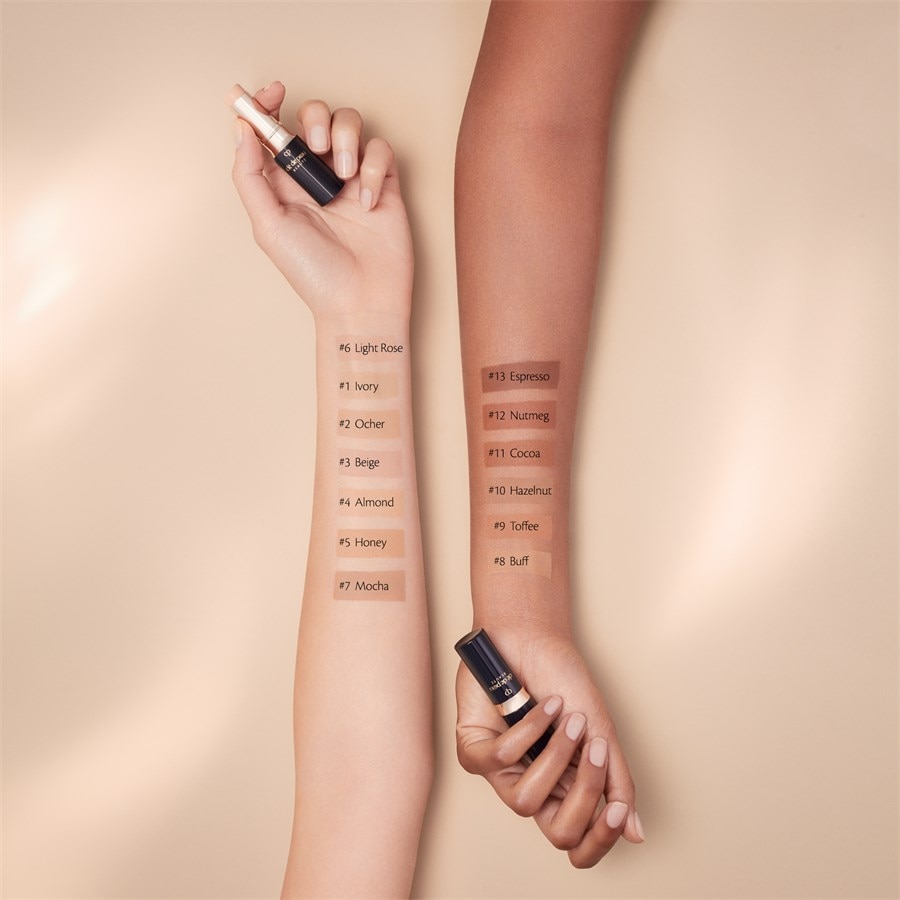 Clé De Peau Beauté Concealer