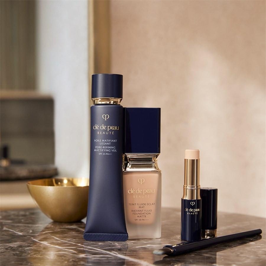 Clé De Peau Beauté Pore Refining Mattifying Veil