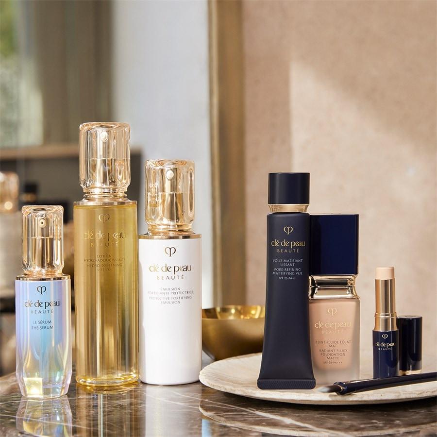 Clé De Peau Beauté Pore Refining Mattifying Veil