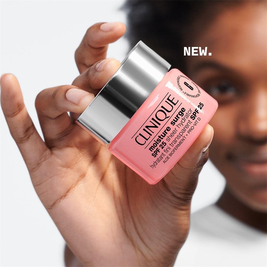 Clinique Moisture Surge SPF25
