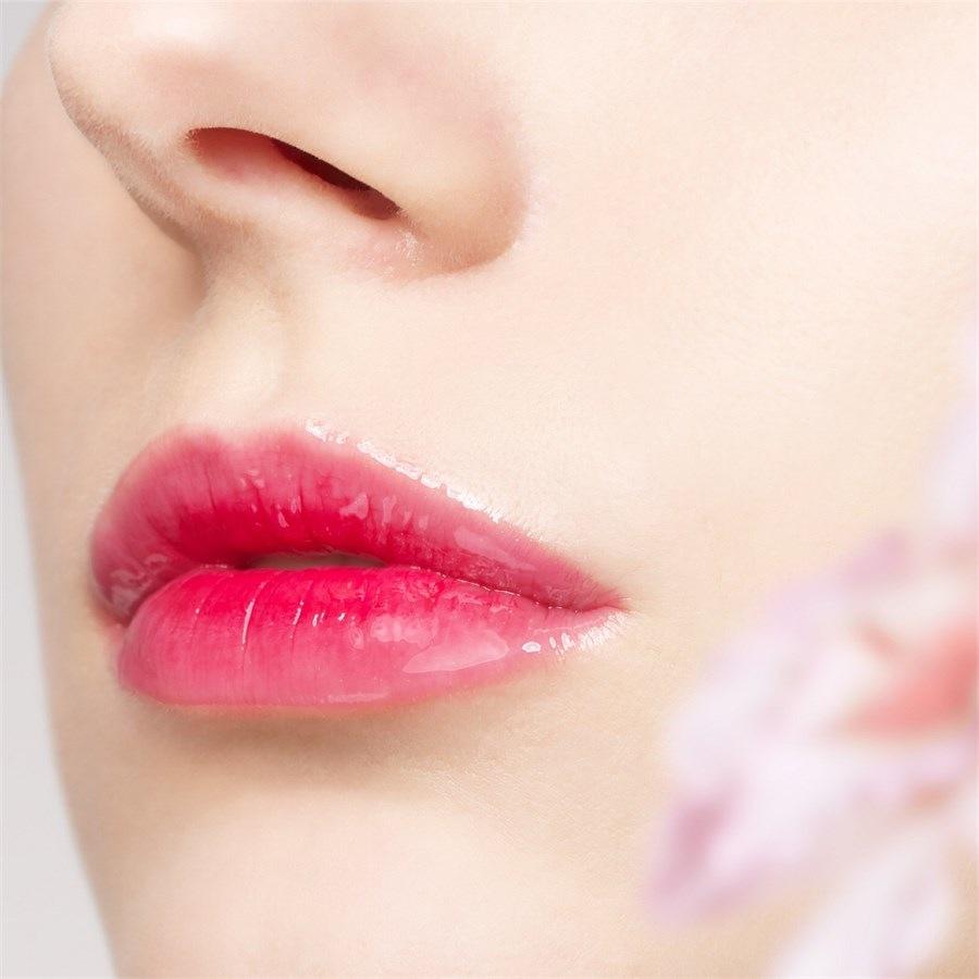 Colours Total Lip Gloss Von SENSAI