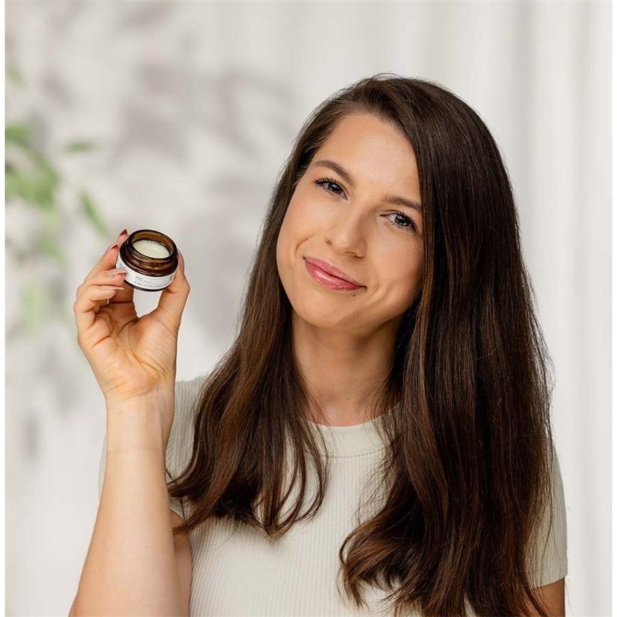 Evolve Organic Beauty Lip Treat