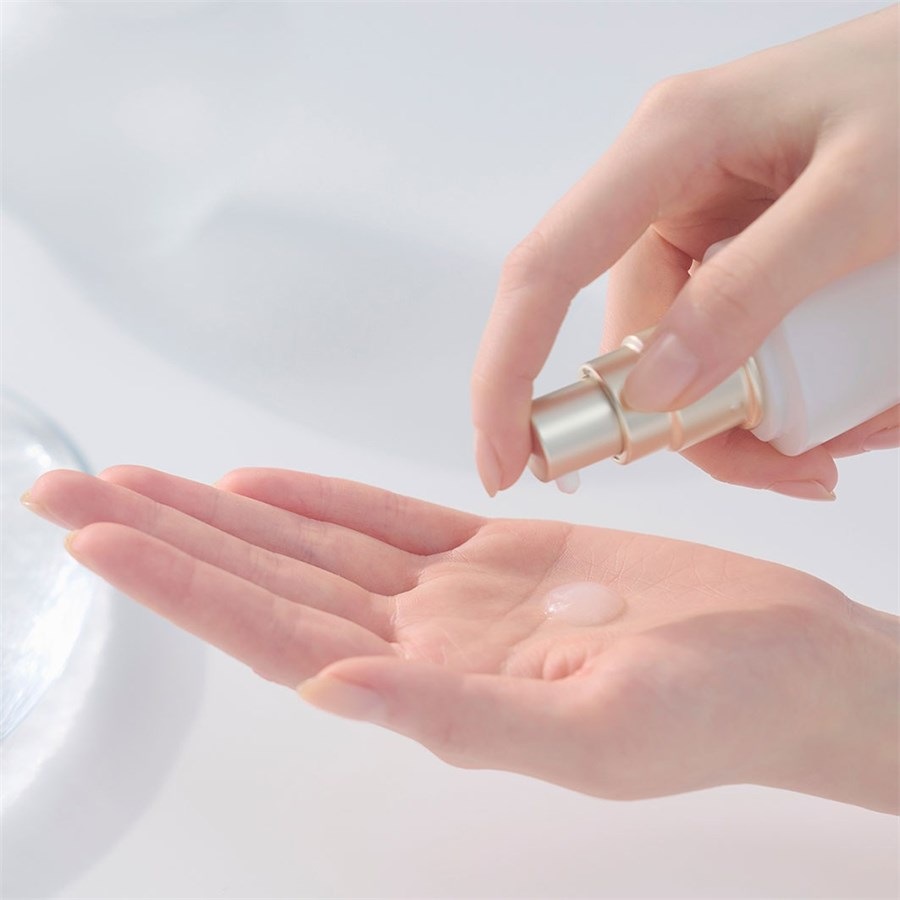 Expert Products Comforting Barrier Essence Von SENSAI