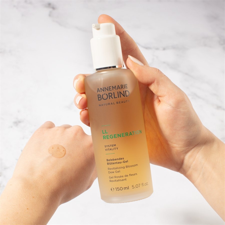 LL REGENERATION Belebendes Blütentau-Gel Von ANNEMARIE BÖRLIND
