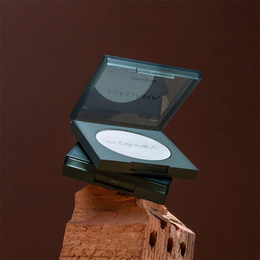 MÁDARA Soft Silk Mineral Powder Air Equal