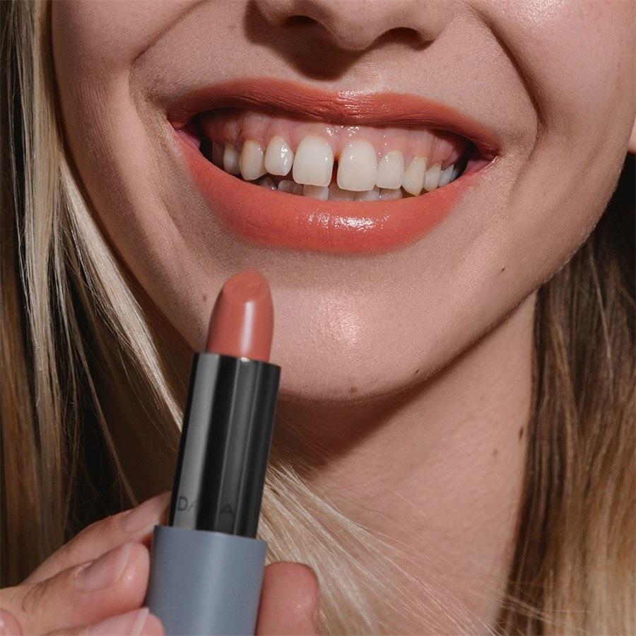 MÁDARA Velvet Wear Matte Cream Lipstick