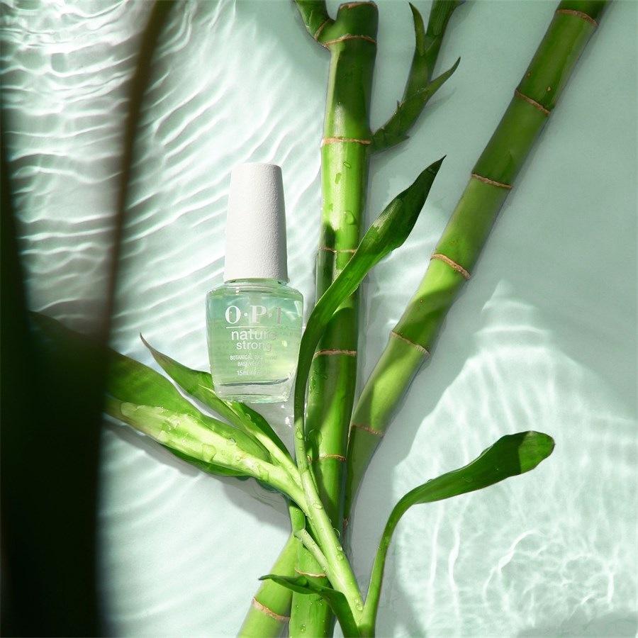 Nature Strong Nail Lacquer Von OPI