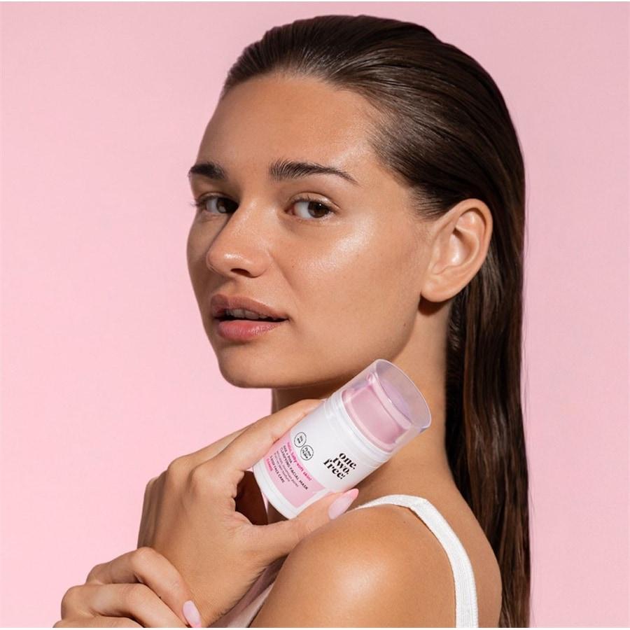 One.two.free AHA + PHA Clarifying Facial Mask
