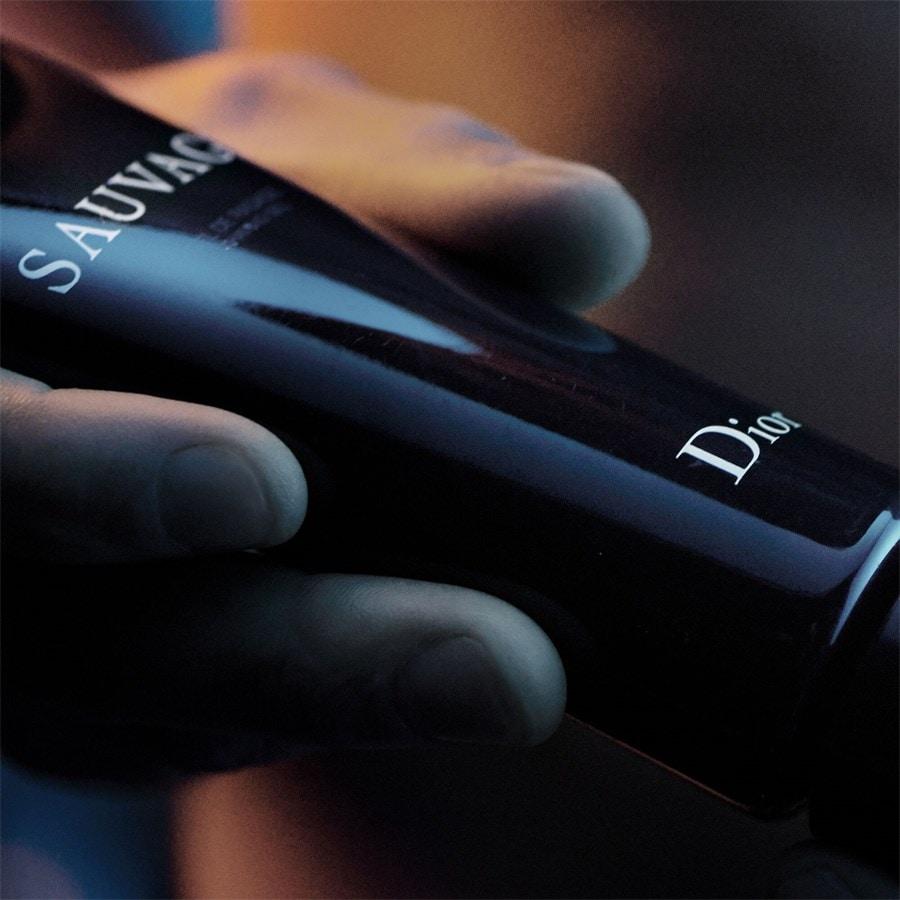 Sauvage Rasiergel Duftendes Rasiergel Trägt Zum Schutz Vor Irritationen Bei – Hohe Präzision Von DIOR