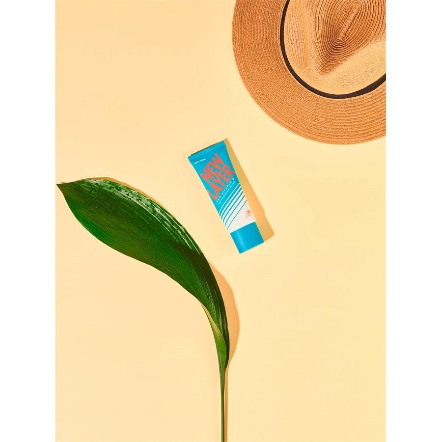 Sonnencreme Pro Vitamin D Sunscreen SPF 50+ High Performance Face & Travel Von NEW LAYER