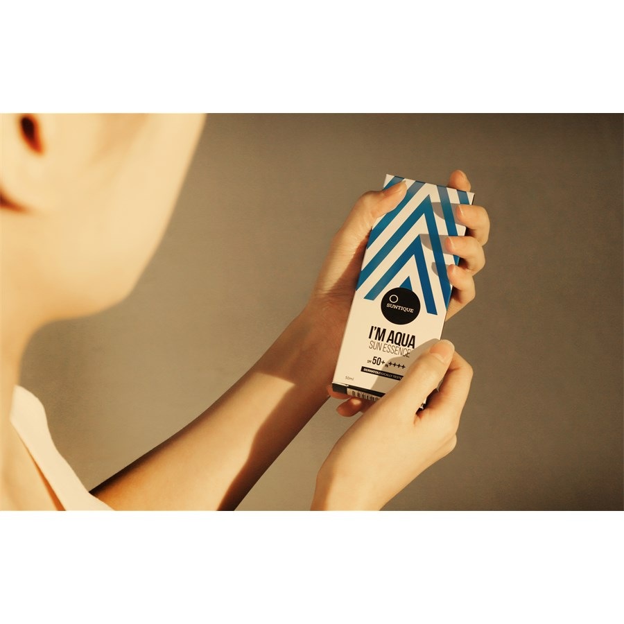 Suntique I´m Aqua Sun Essence