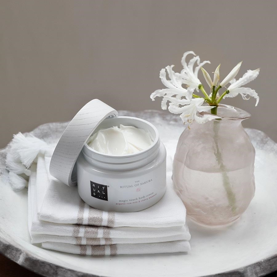 The Ritual Of Sakura Body Cream Von RITUALS