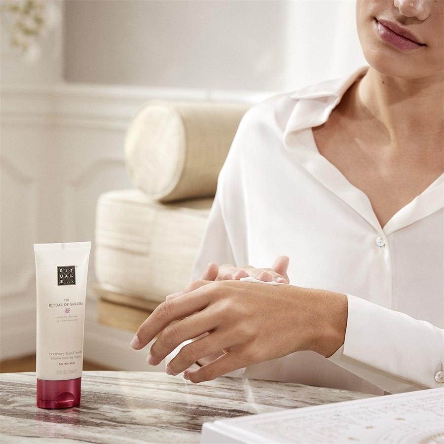 The Ritual Of Sakura Hand Balm Von RITUALS