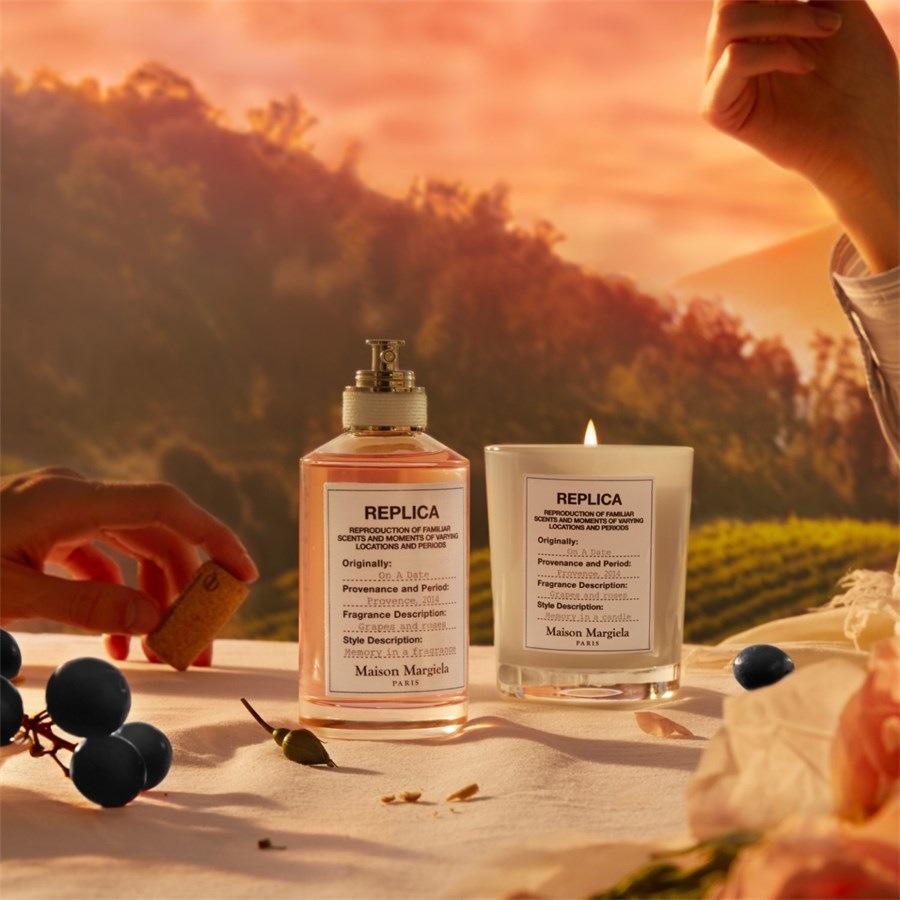 Untitled Candle On A Date Von Maison Margiela