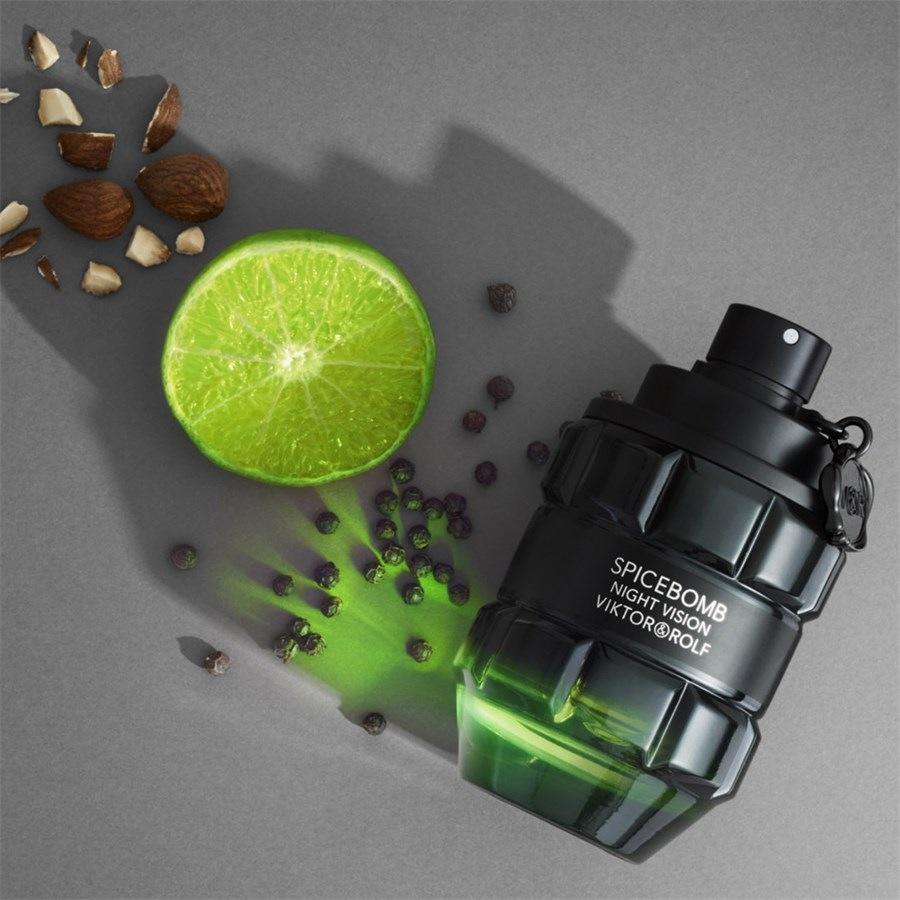 Viktor & Rolf Spicebomb Nightvision Eau De Toilette Spray