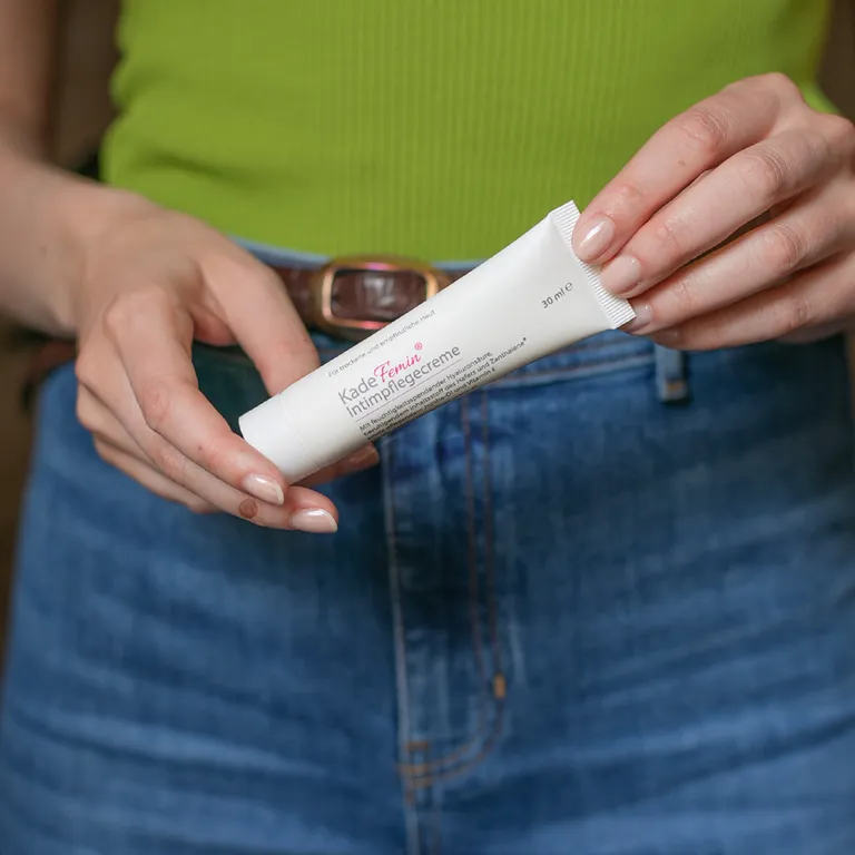 Shopapotheke KadeFemin Intimpflegecreme - Sanfte Pflege Auch Nach Der Intimrasur